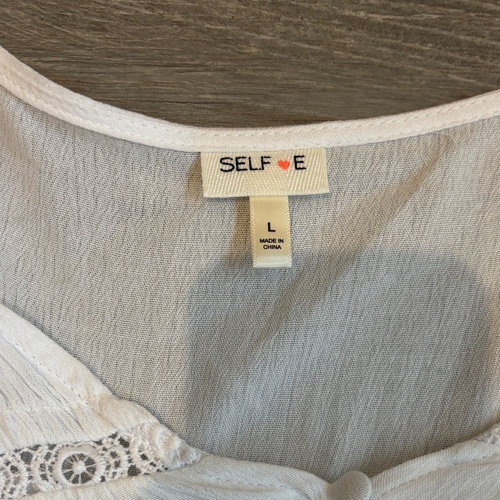 NWOT Elegant BOHO White Crop Top - Picture 4 of 6